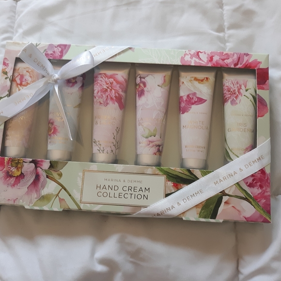 Hand cream Collection - Picture 1 of 4